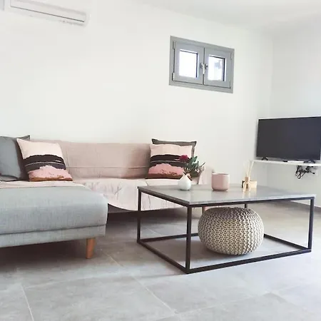 Laura_sea View Apartment_1 With Swimming Pool Apartman *